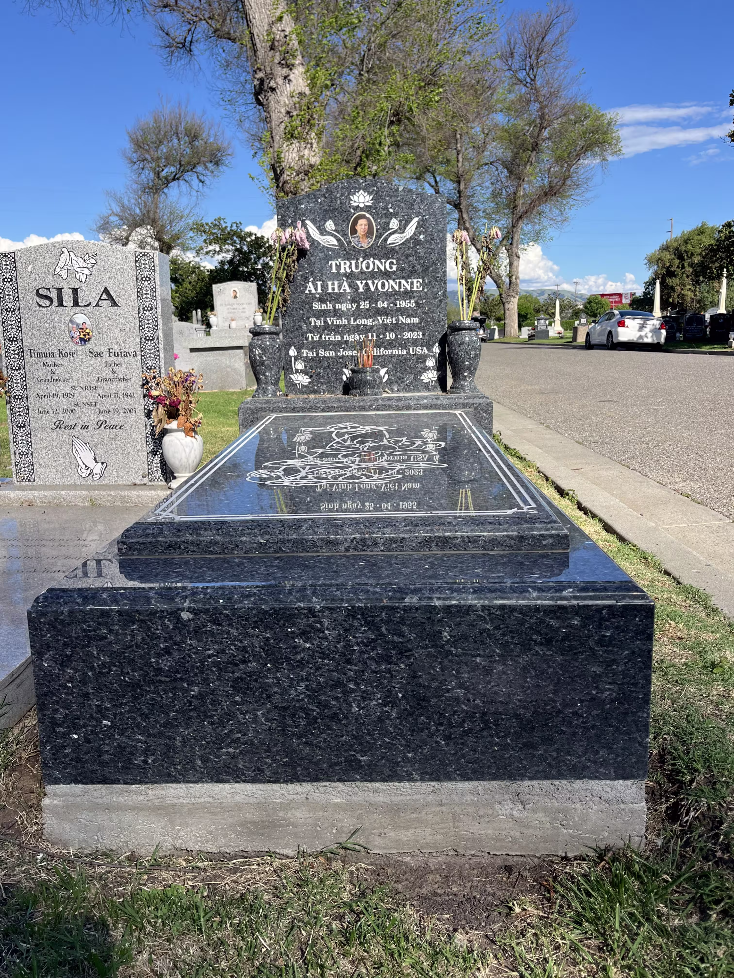 Tombstone 10